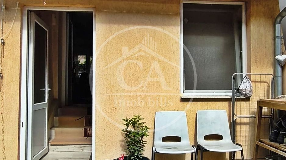 Apartament cu 2 camera la curte comuna de vanzare Central, Oradea - Poză 9