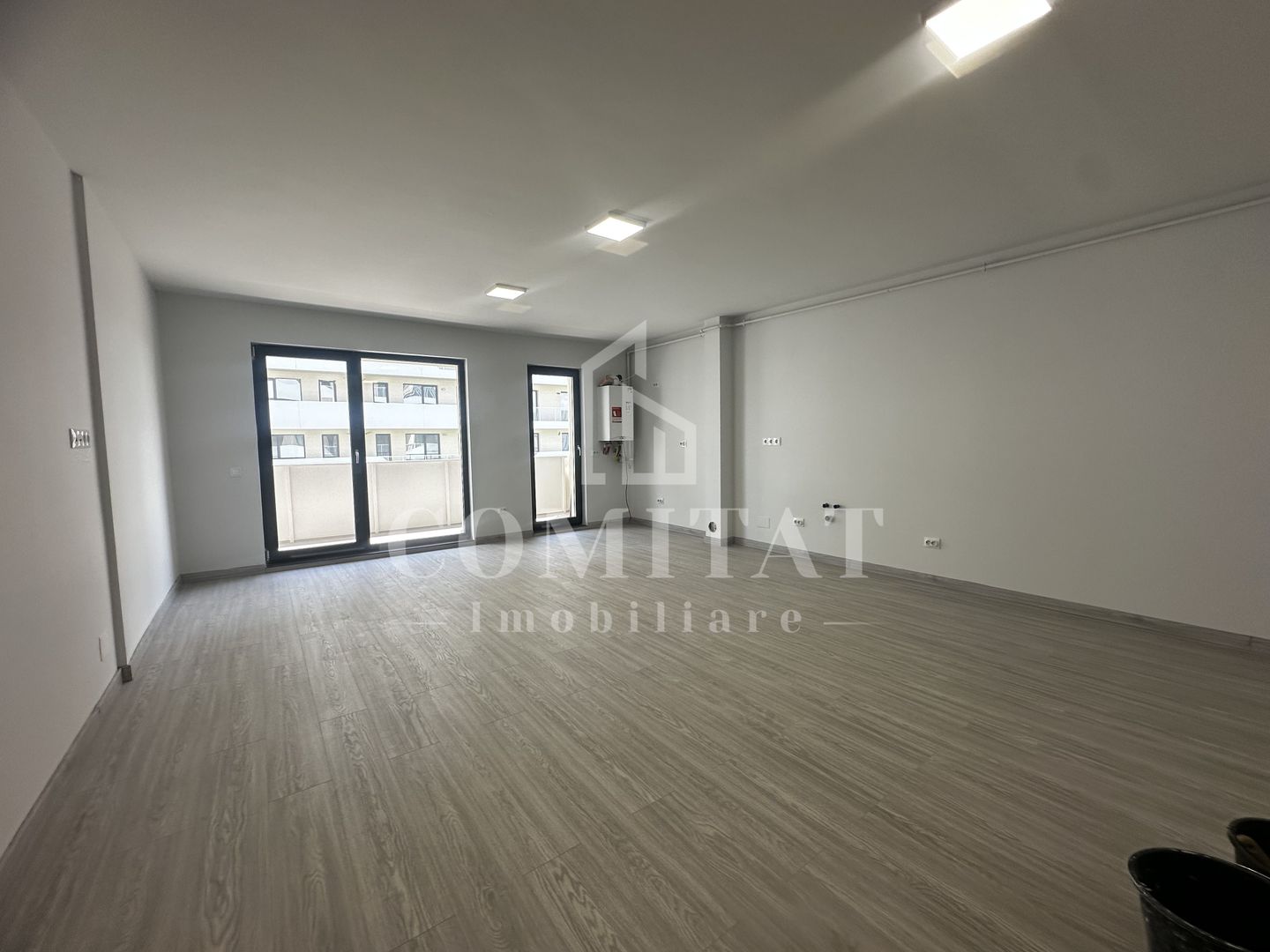 Apartament finisat | Etaj intermediar | Eroilor - Floresti - Poză 2