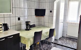 Codlea, apartament 2 camere decomandat, etaj 1, mobilat, 75000 euro - Poză 12