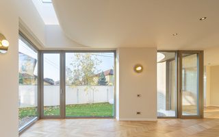 MODERN VILLA - LUXURY GATED COMMUNITY - Poză 1