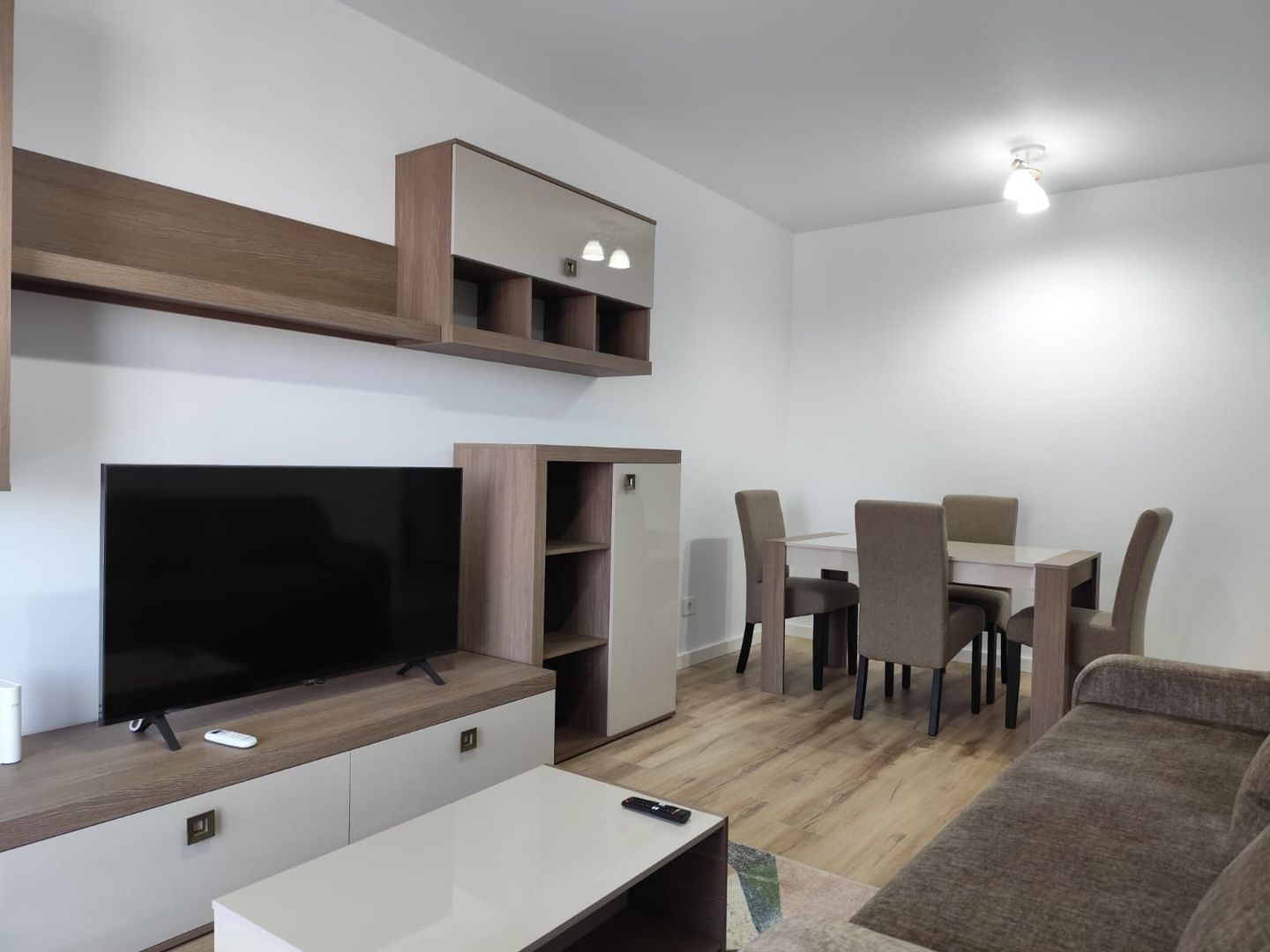 Apartament cu 2 camere de inchiriat, in Prima Arena, Iosia Sud, Oradea - Poză 4