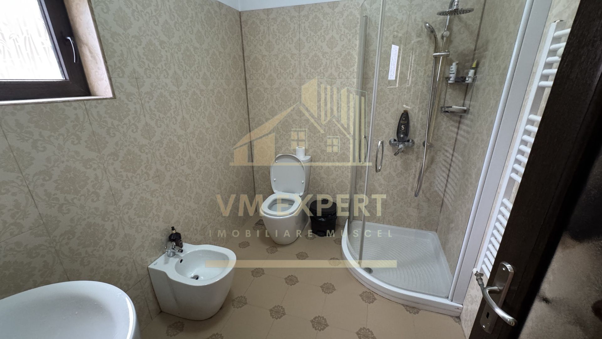 VILA 5 CAMERE 246 MP TEREN 817 MP CÂMPULUNG, 0 COMISION CUMPARATOR - Poză 19