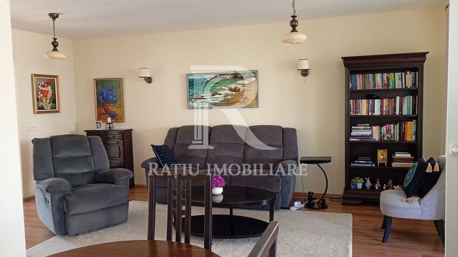Casa de vanzare 4 camere | Cartierul Oncea | Oradea | - Poză 2