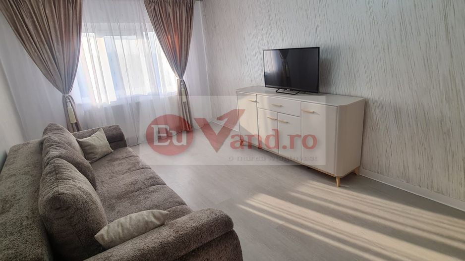 De vanzare apartament apartament cu 2 camere,  Micro 16, etaj 4, 68.000 E - Poză 1