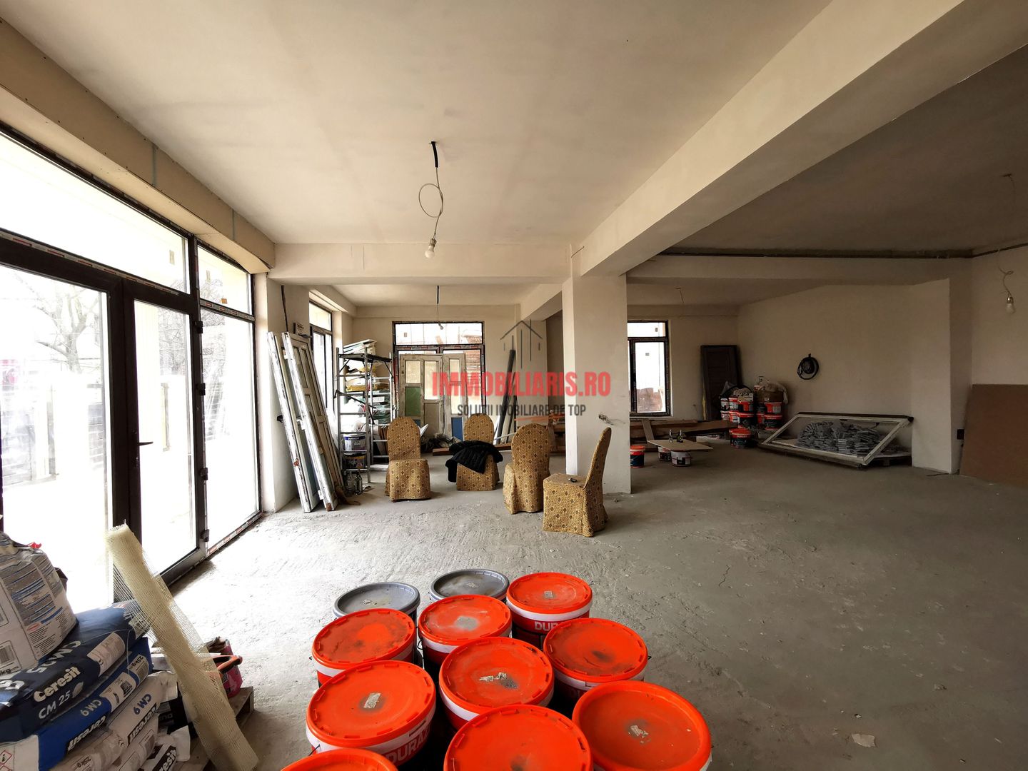 Ozana-Metrou 1 Decembrie 1918 - Casa P+2+M - Prima Inchiriere - Poză 2