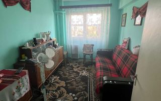 APARTAMENT 3 CAMERE SPATIOS ZONA GORJULUI - Poză 8