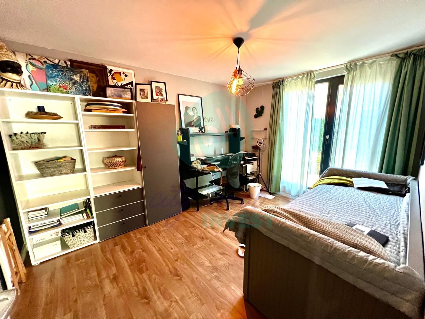 Proprietate UNICĂ– Apartament cu 4 Camere si Curte Proprie 210 mp - Poză 11