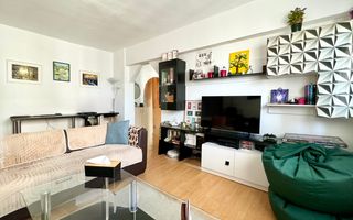 VANZARE 3 CAMERE | BLOC 1984 | METROU TITAN - Poză 1