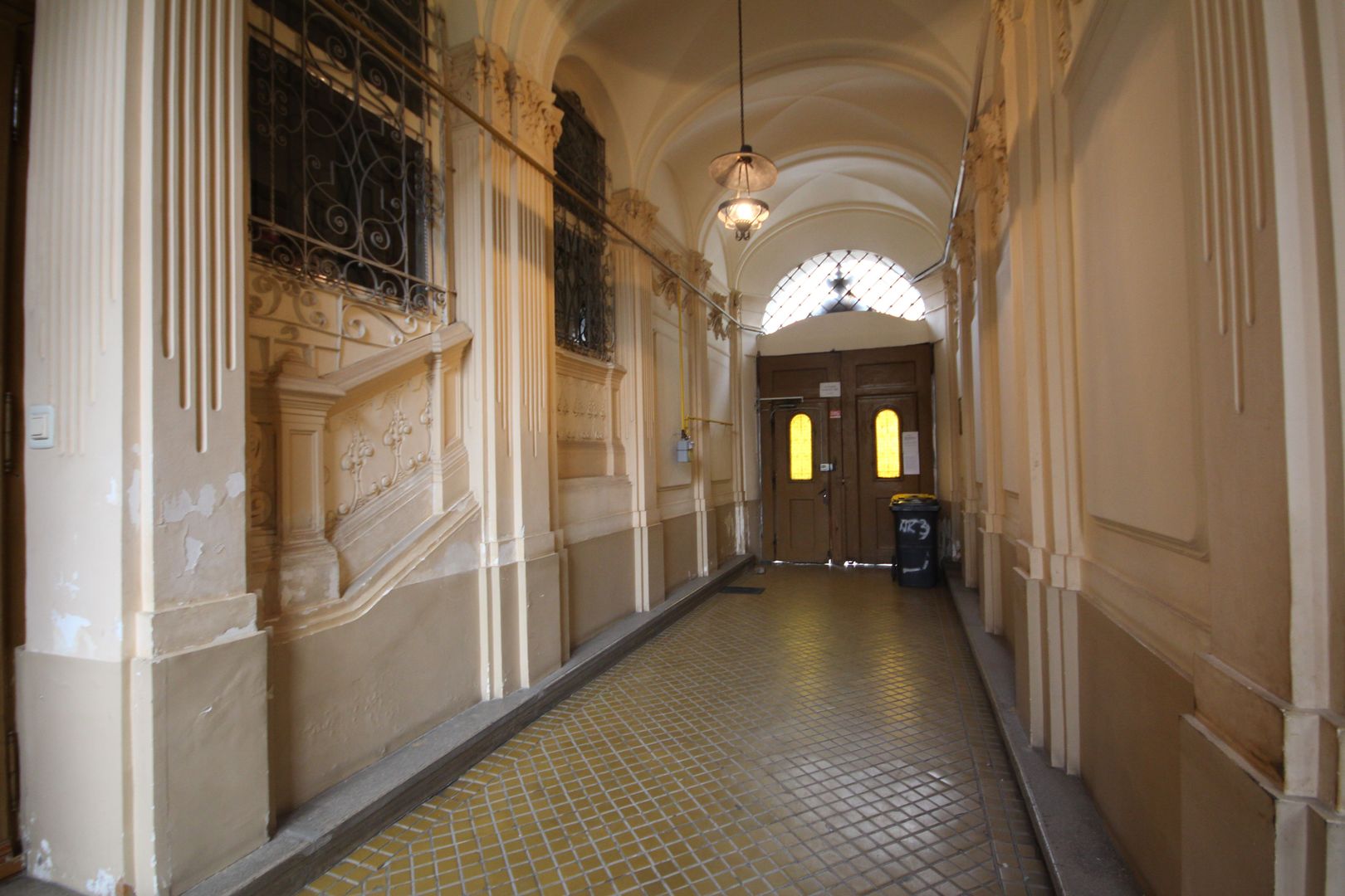 APARTAMENT DEOSEBIT IN ZONA CENTRALA - Poză 9