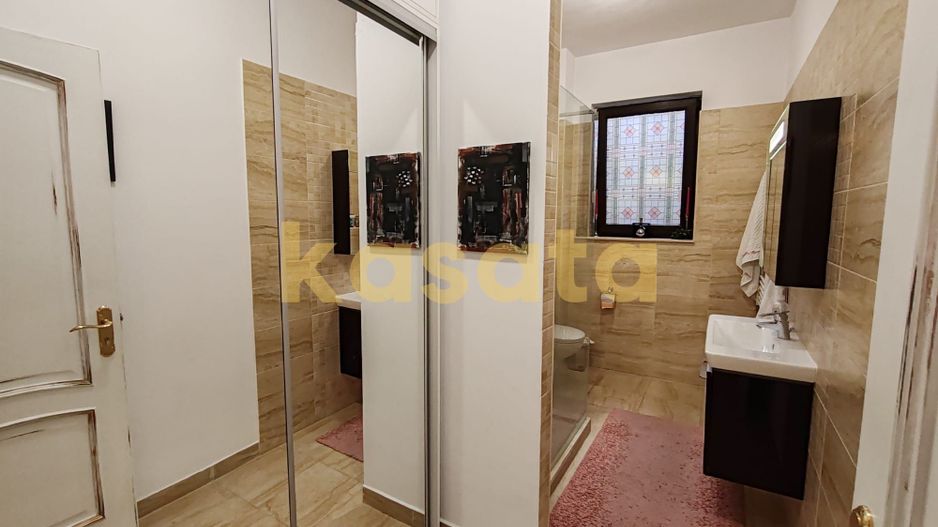 Vila care redefinește echilibrul între rafinament, spațiu și liniște - Poză 24