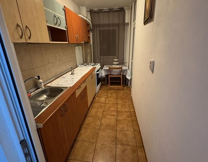 Garsoniera spatioasa in zona Piata Muncii - Campia Libertatii - Poză 5