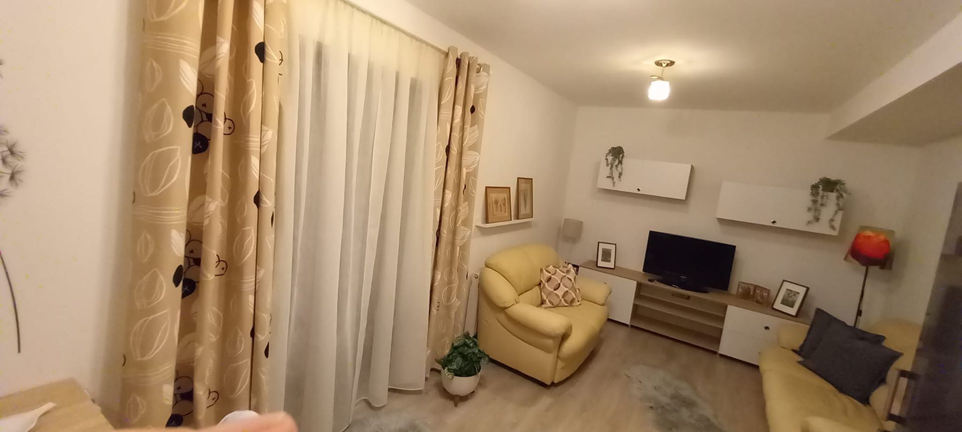 Giroc-Eso | 2 Camere | Terasa 20 mp | Mobilat si Utilat - Poză 4