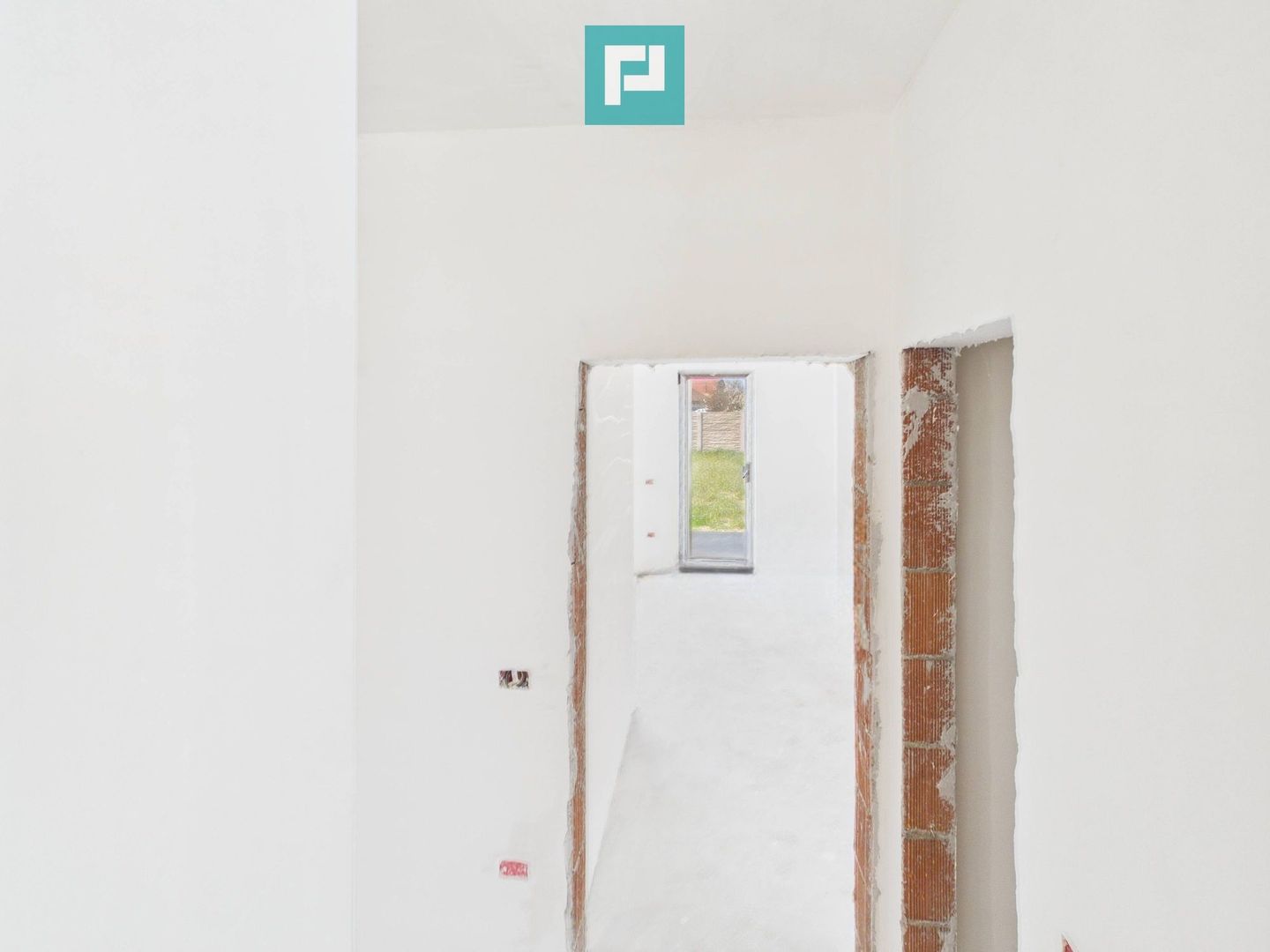 Duplex spațios 102 mp utili, teren 350mp in Covaci - Poză 16