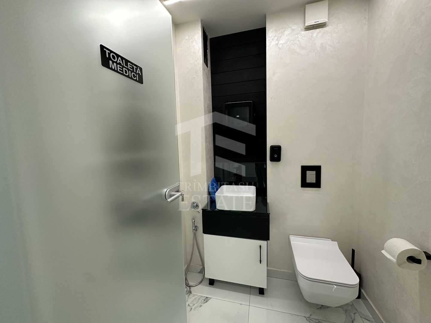 Clinica Stomatologica Premium – 2 Cabinete Complet Utilate – Metrou - Poză 9