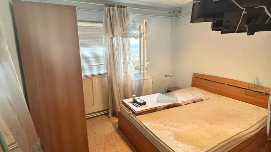 Apartament 4 Camere – Lângă Liceul Maiorescu, Giurgiu - Poză 4