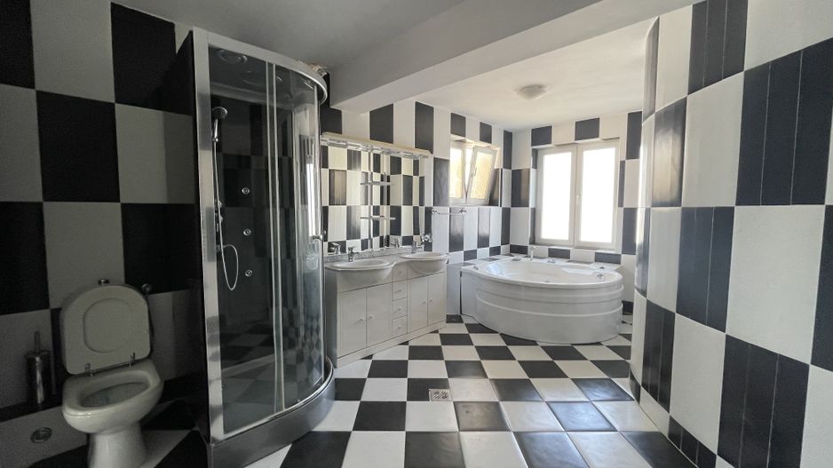 Vilă Individuală Spațioasă în Zona Iancu Nicolae - Poză 18