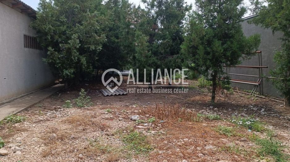 Palazu Mare(cod04)-Casa demolabila -depozit + teren 990 mp - Poză 4