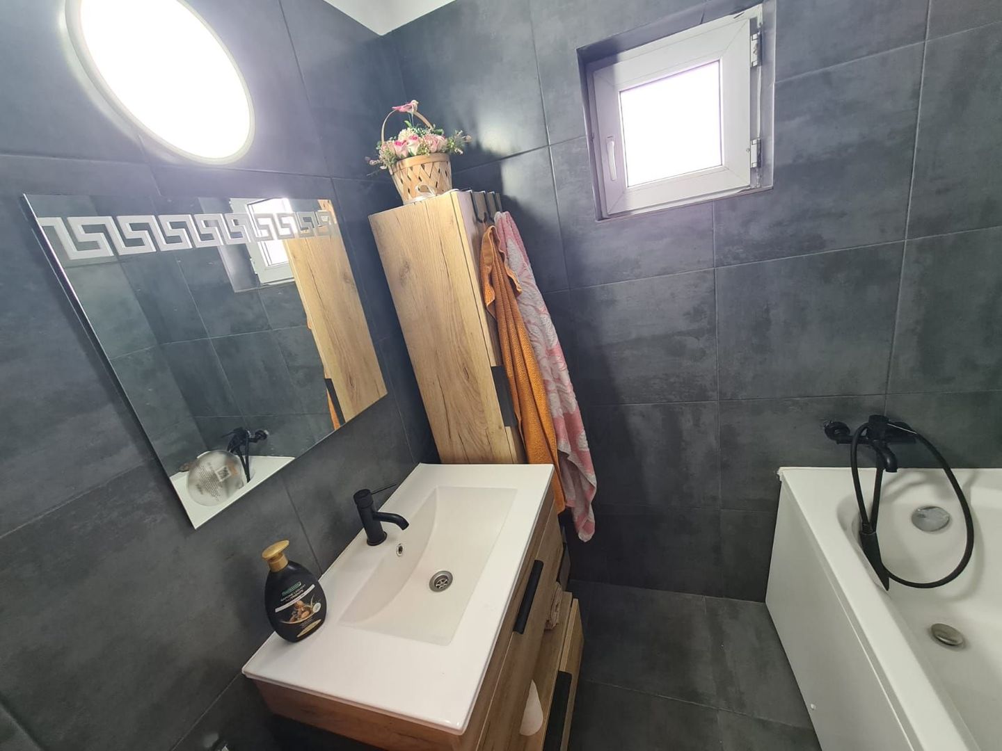 Apartament 4 camere, 85 mp utili, renovat în 2025 – Sarari, Craiova - Poză 8