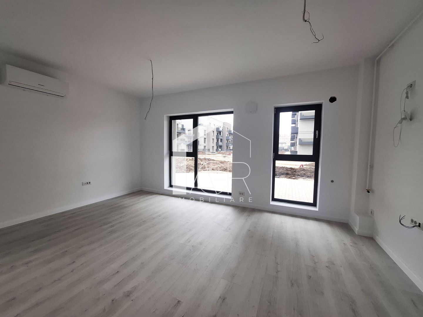 Apartament cu 2 camere, zona Albert - MRS Gradinile - Poză 4