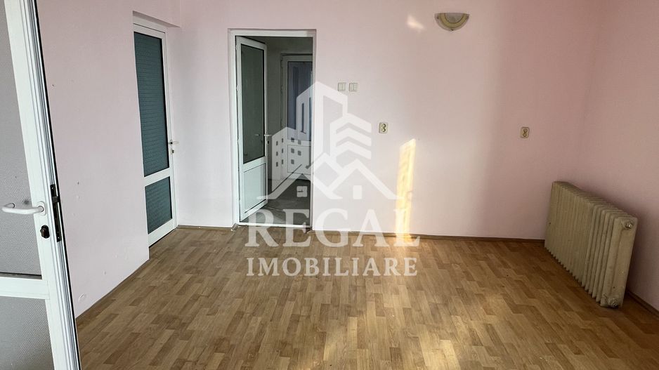 Casă de vânzare în sat Bos – oportunitate pentru locuință sau afacere - Poză 4