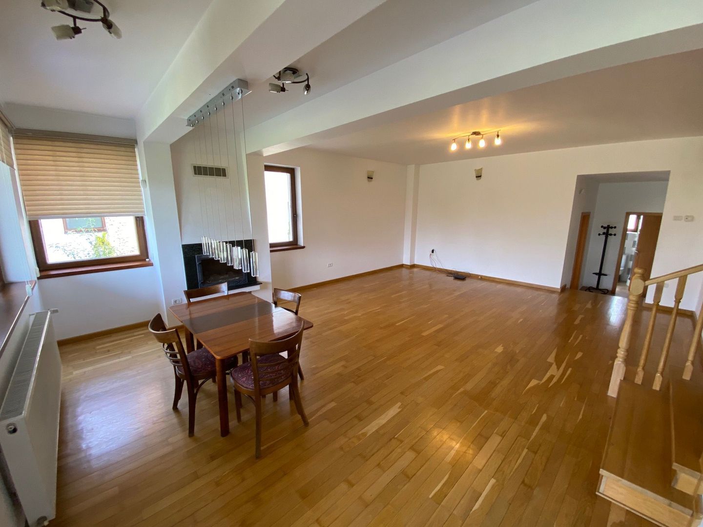 Vilă  inchiriere zona Aradului aproape de British School - Poză 3