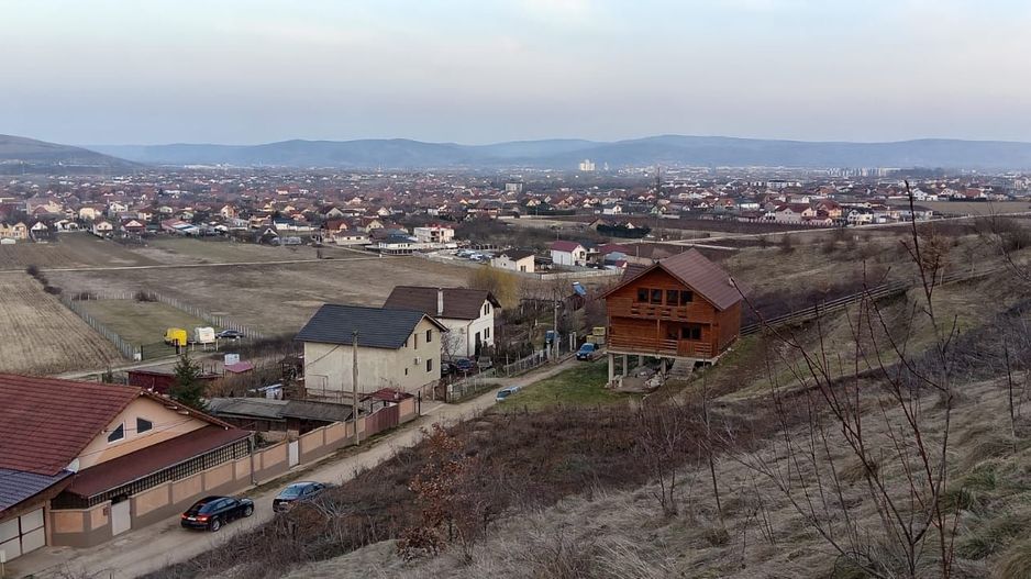 Teren ieftin gata sa construiesti - Poză 1
