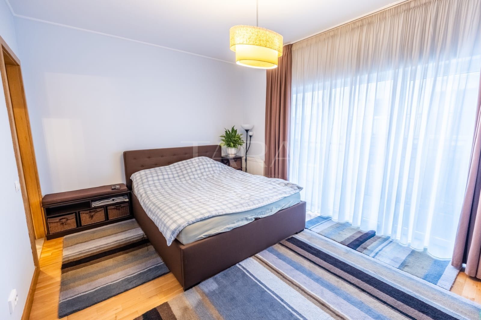 Apartament cu 2 camere zona Vivo - Poză 2