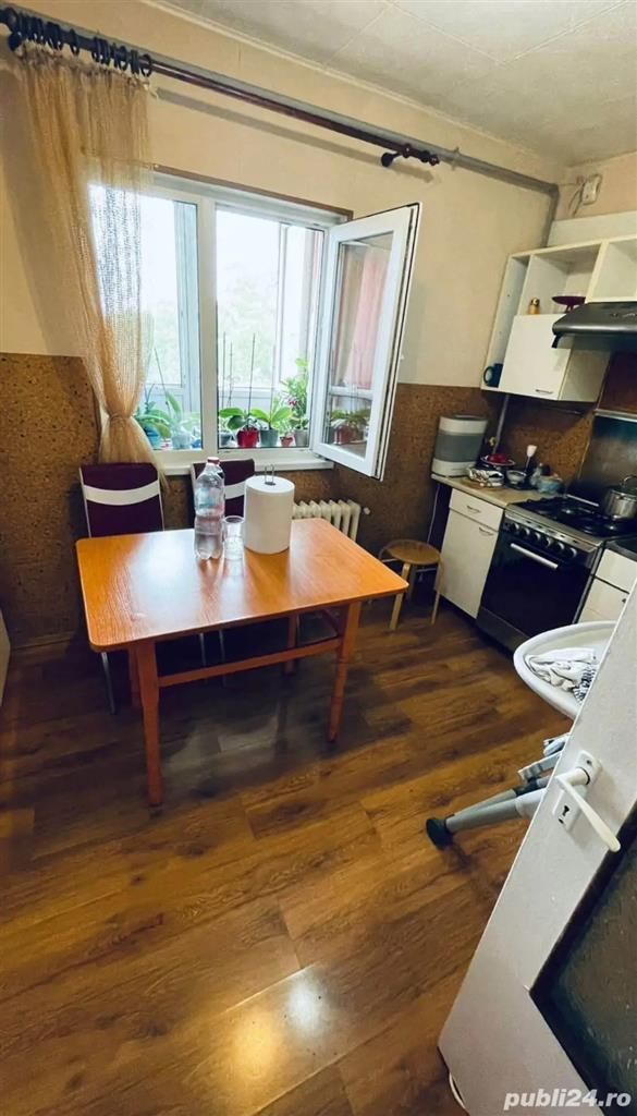 Apartament 3 camere Lipovei - Poză 2