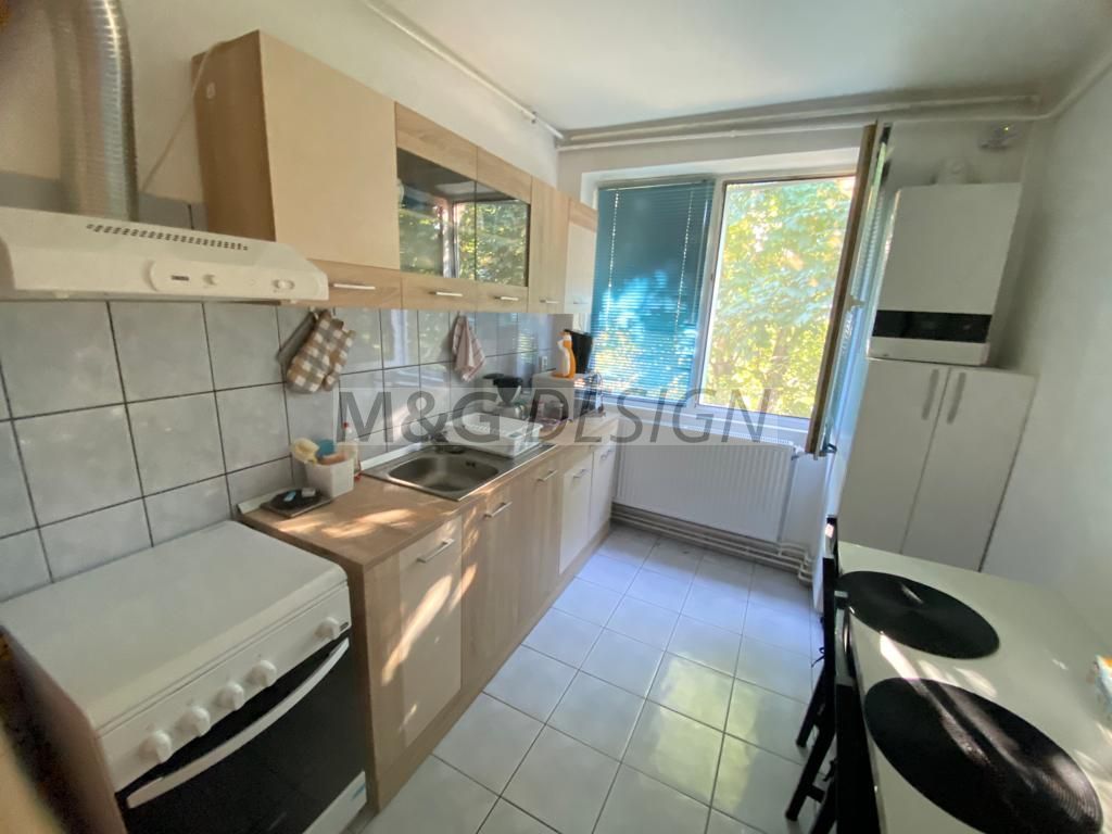 3 camere confort 1 etaj 3 zona Medicina CENTRALA PROPRIE - Poză 8