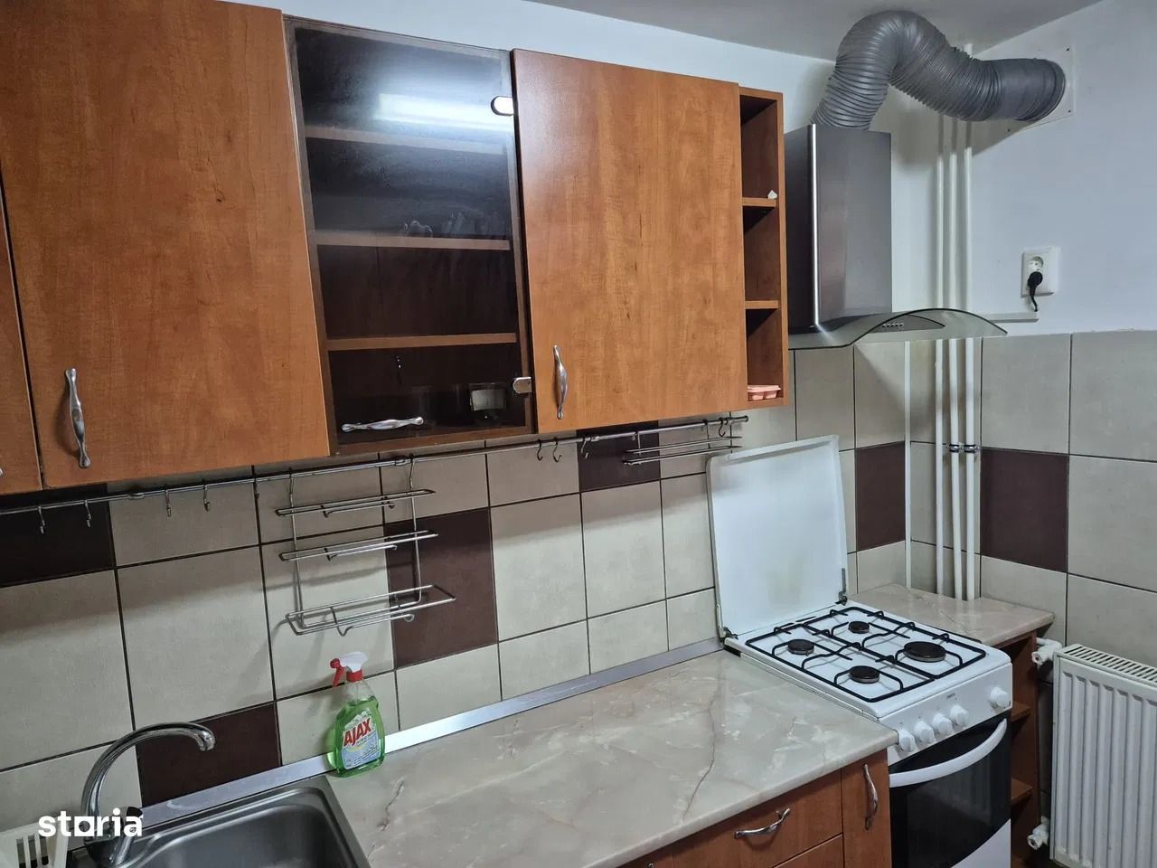 AP. 3 CAMERE CRANGASI, BUCATARIE INCHISA, 83 MP UTILI, CURAT, LIBER - Poză 9