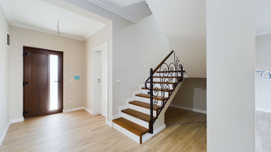 Casă tip duplex Dumbrăvița despărțit prin spațiu tehnic - Poză 13