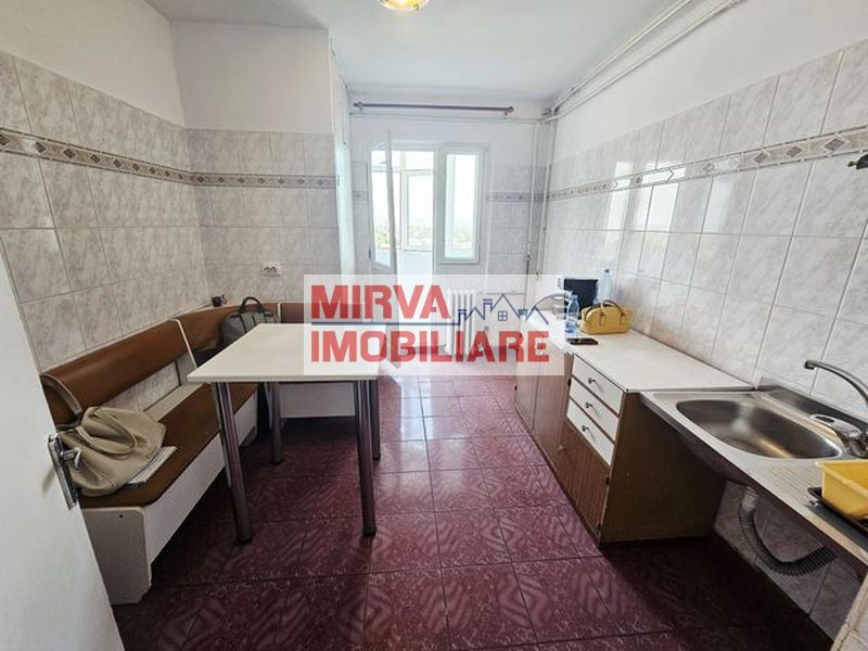 Vanzare apartament 2 camere, decomandat, zona Republicii - Poză 7