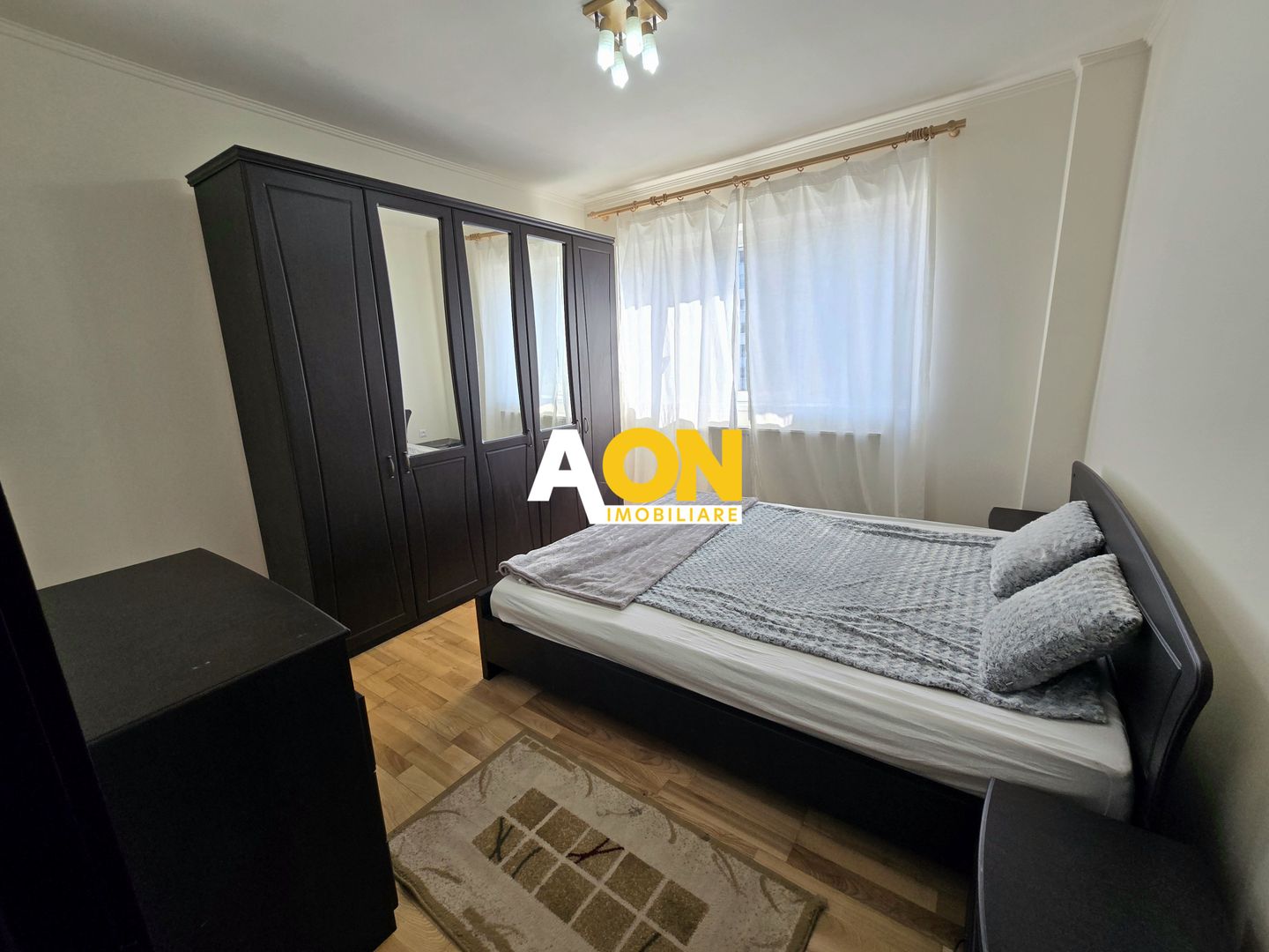 Apartament 2 Camere, Renovat Zona Cetate, Bloc cu Lift - Poză 6