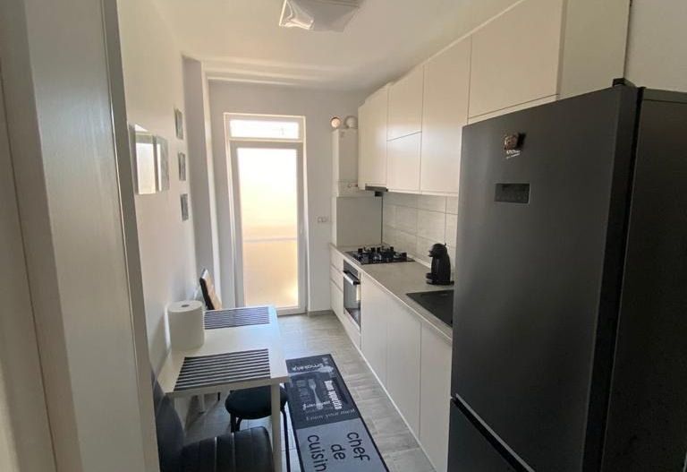 Apartament 3 camere Apărătorii Patriei Viva Residence - Poză 6