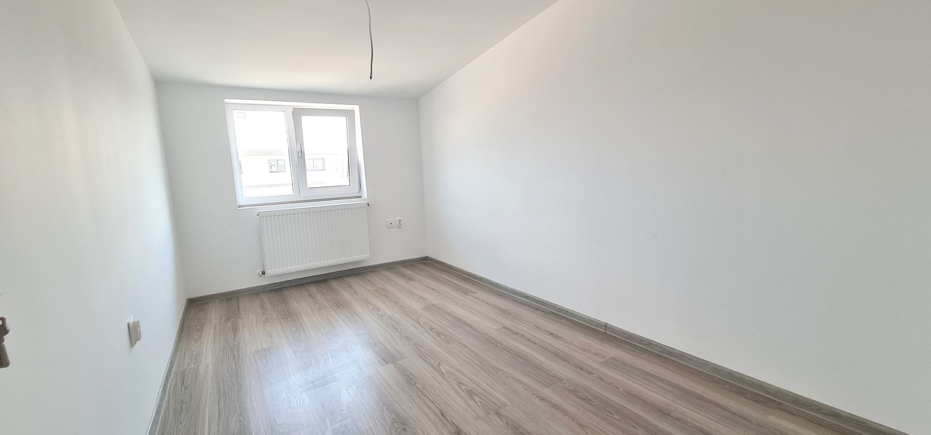 Casa finalizata intabulata in Cartier Izvor Tarlungeni Brasov - Poză 7