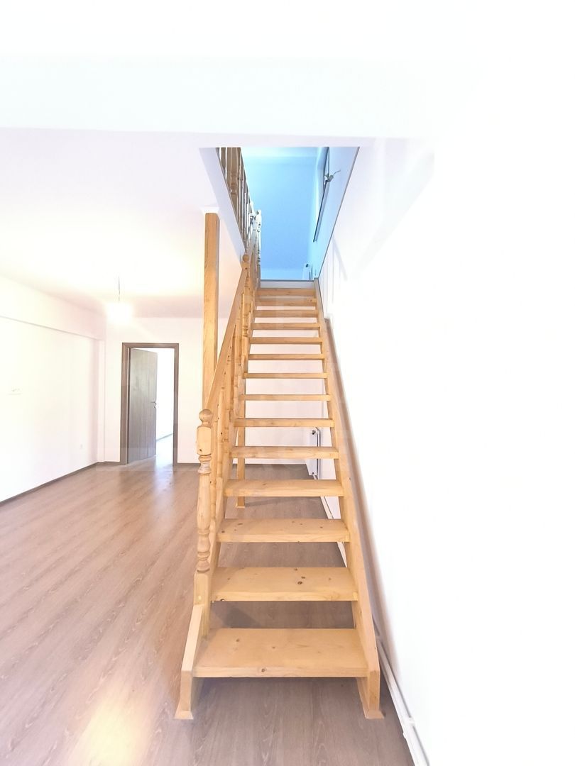 Vânzare, apartament, 3 camere, Predeal, județul Brașov - Poză 3