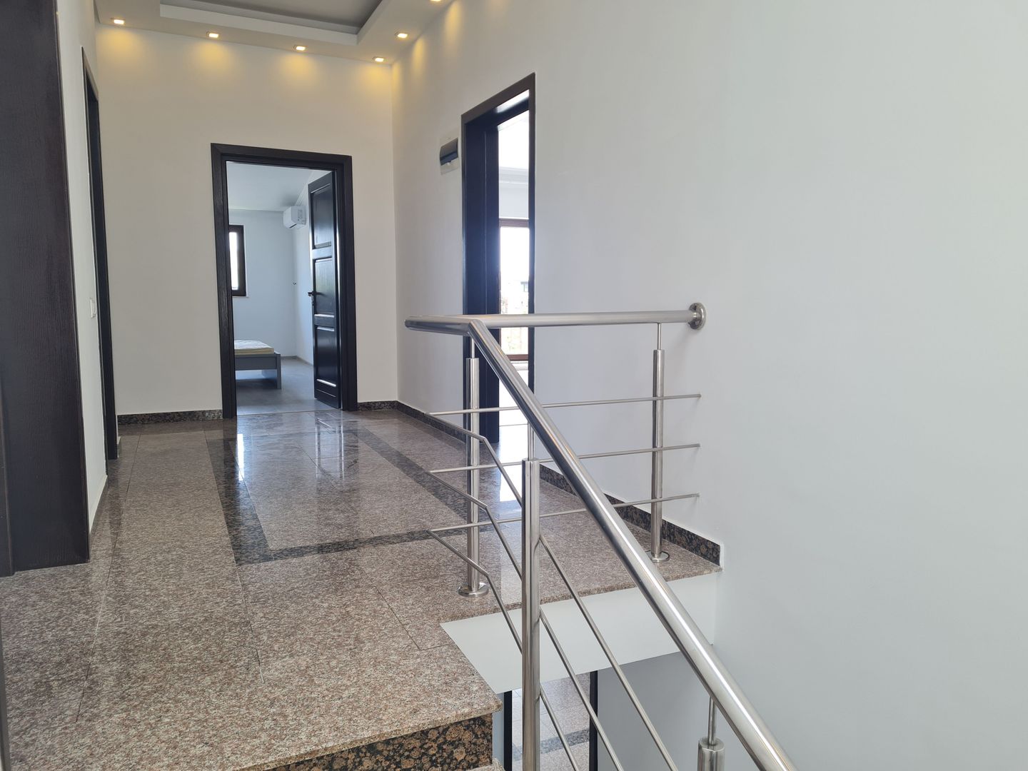 Casa individuala | semi-mobilata | 6 camere | Iancu Nicolae - Poză 9