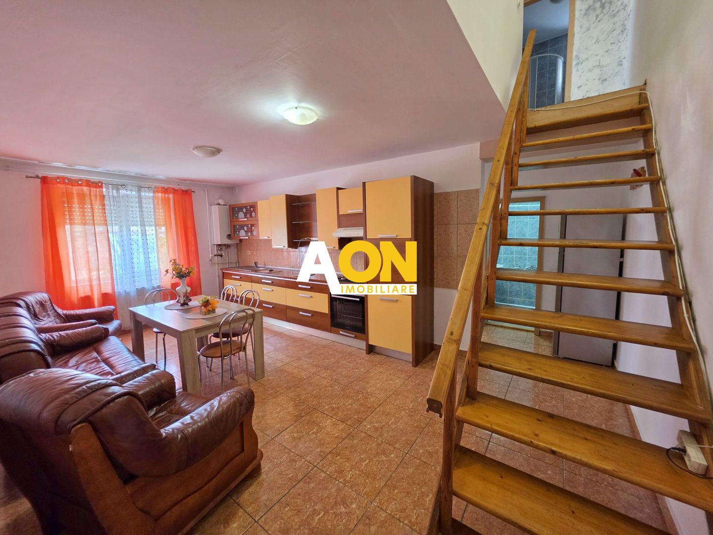 Apartament 4 camere, mobilat, utilat, parcare proprie,  zona Kaufland - Poză 1