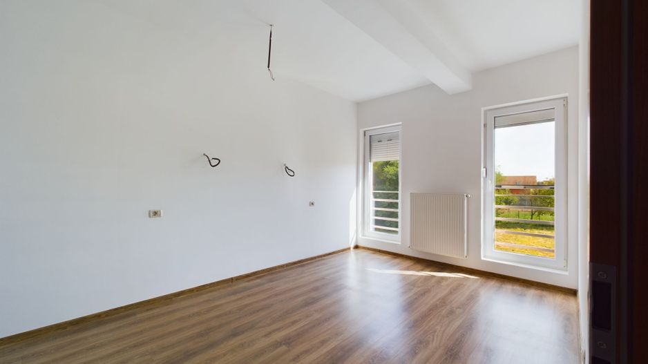 Apartament cu 2 camere in Giroc - Poză 1