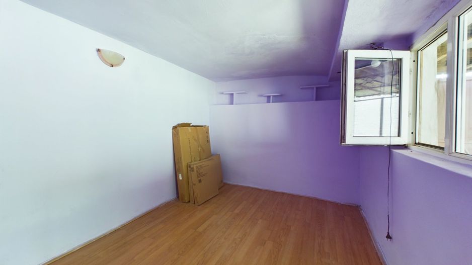 Casă cu 3 camere în Bujac - Poză 15