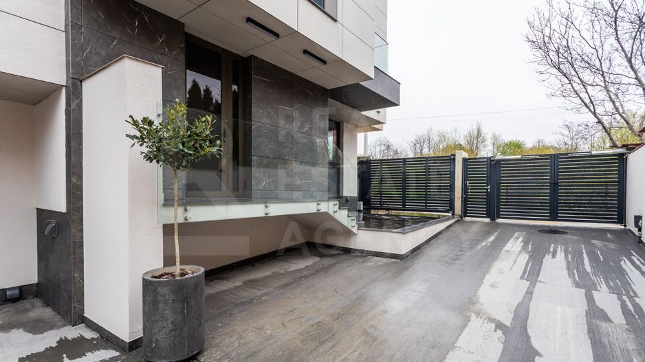 Vânzare, townhouse, 3 nivele, 180 mp, Balcani, Buiucani - Poză 12