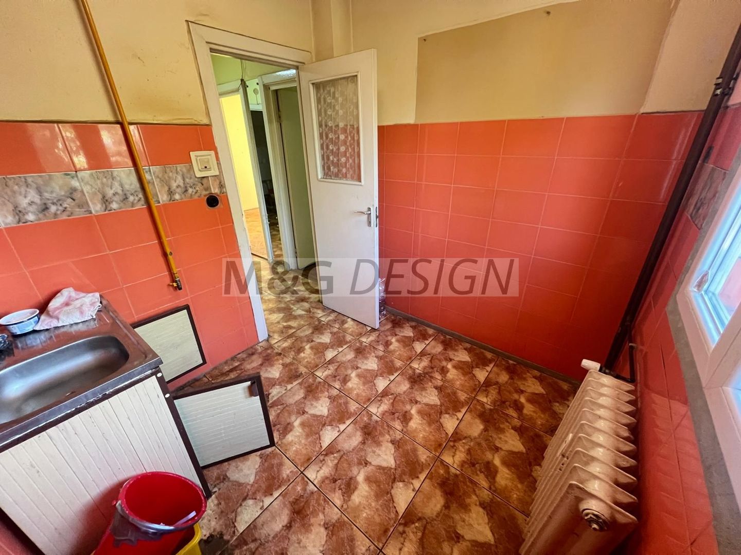 Ap 2 cam , zona Circumvalatiunii, etaj intermediar, decomandat - Poză 3