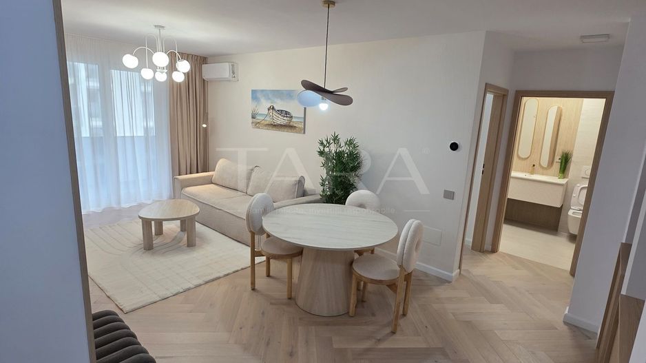 Apartament elegant cu terasă și finisaje premium – gata de mutare. - Poză 2