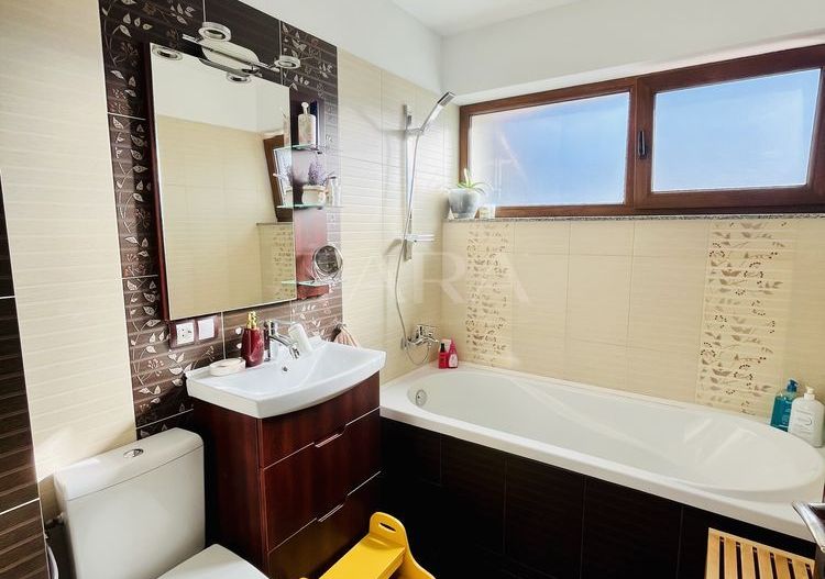 Apartament Modern cu 3 Camere,  Zonă Verde și Liniștită. - Poză 7