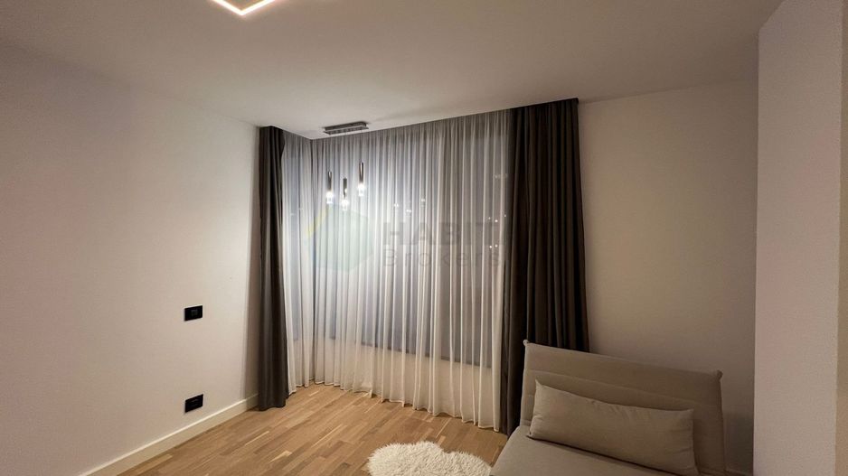 The Class Villas 1 – Vilă modernă de închiriat în Tunari - Poză 10