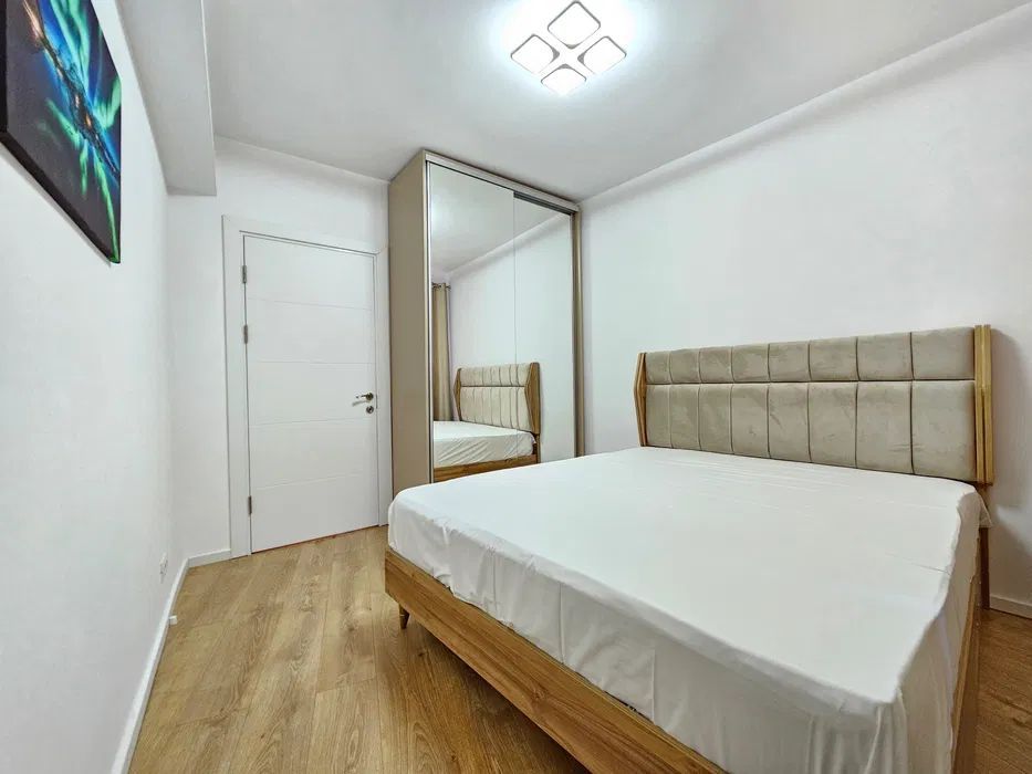 Apartament modern ultra-central, doua camere, Calea Victoriei - Poză 4