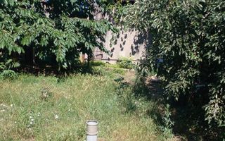 Constructii 1976 + Teren - Poză 1