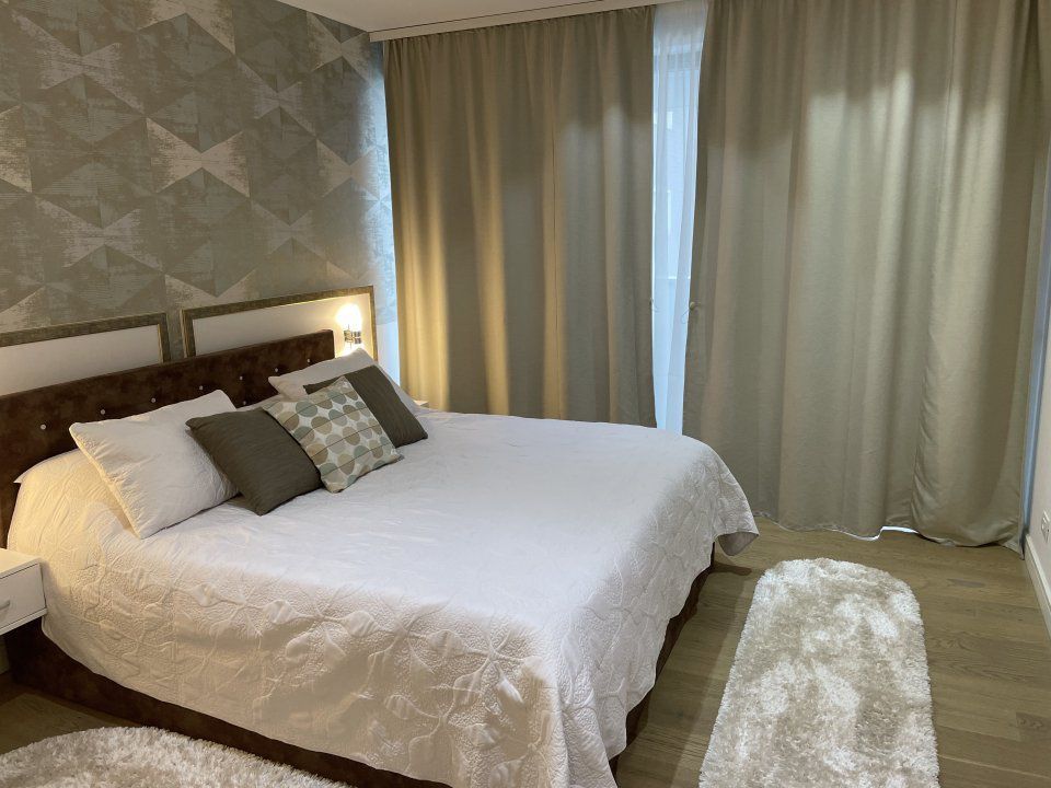 Inchiriere apartament 3 camere XL in Cortina Residence Herastrau - Poză 5