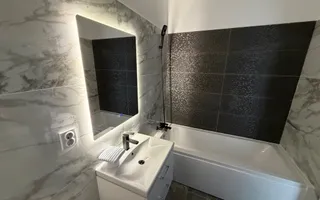 Disponibil imediat. Decomandat. Spatios - Poză 11