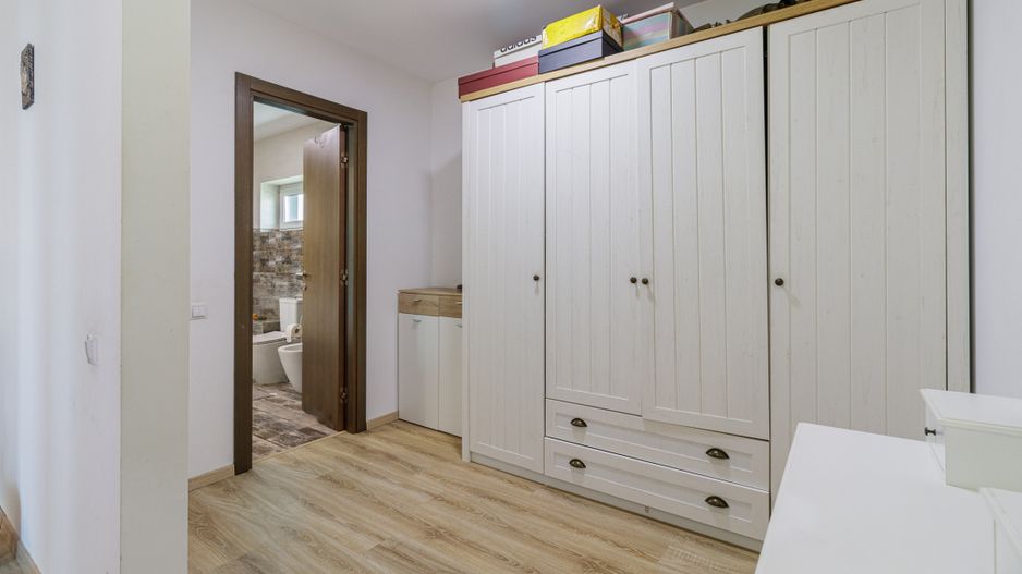 Casa in stil mediteranean cu teren generos - Poză 12